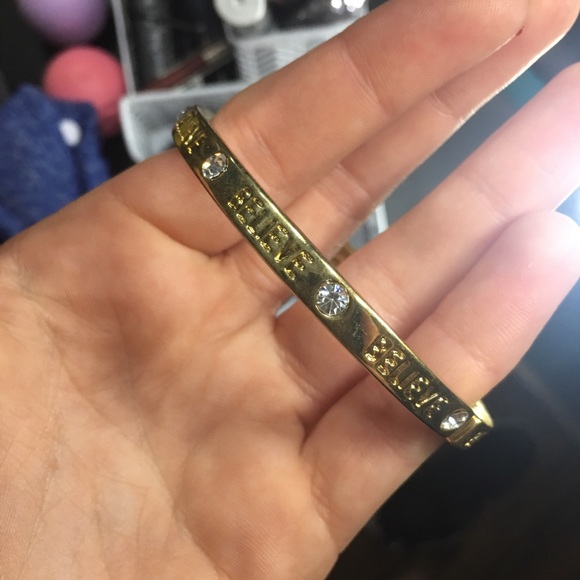 Jewelry - Picture 5 of 5